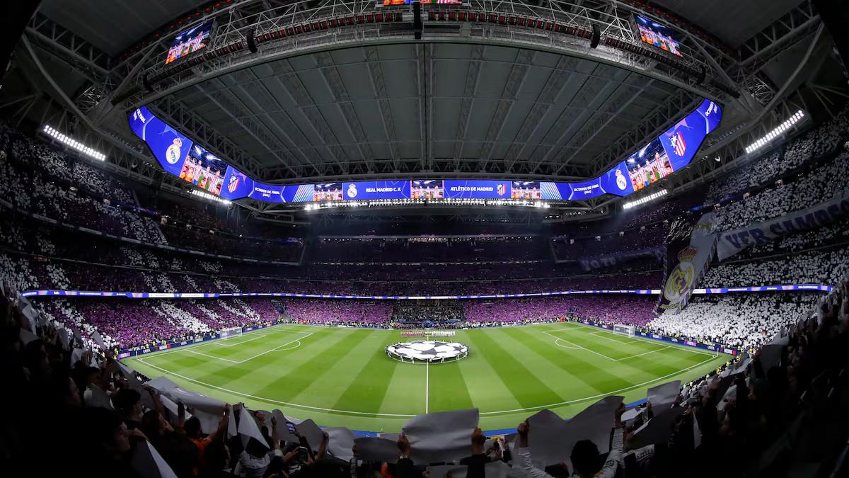 年夏天, 个小注解, 阵赫塔费