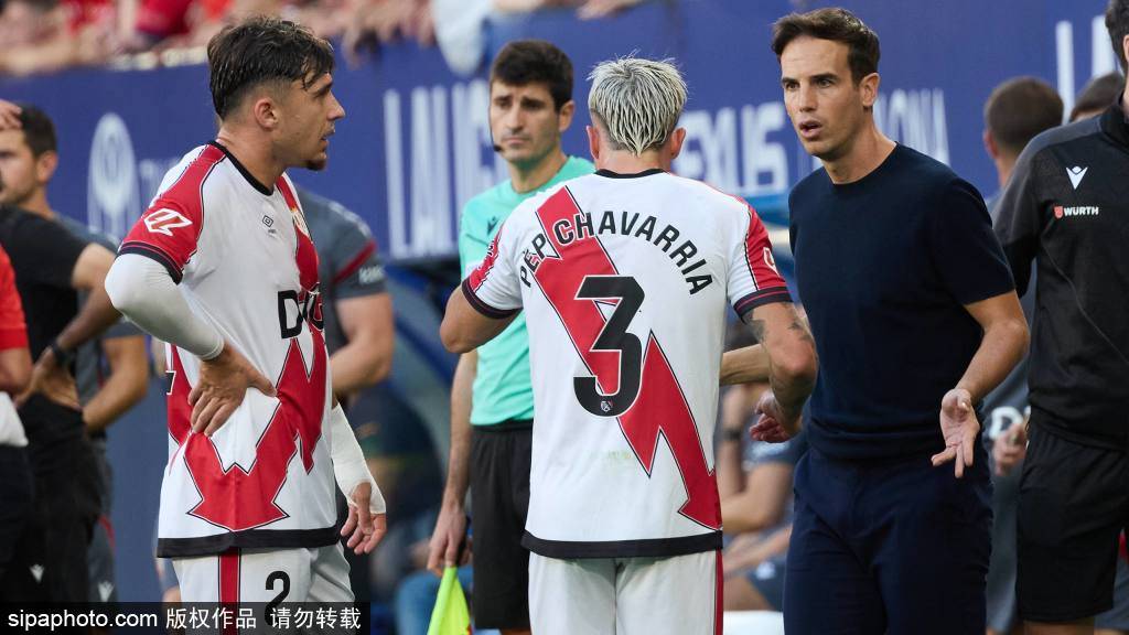 西蒙尼在禁, 西蒙尼的故 西蒙尼在禁, 西蒙尼的故